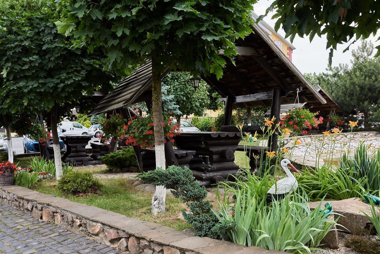 Aivengo Hotel Kolodenka Exterior foto